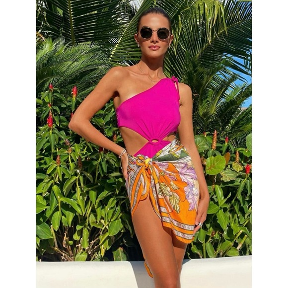 Free People X AGUA BENDITA• SUKI Bloom One-Piece Crimson - Picture 3 of 13